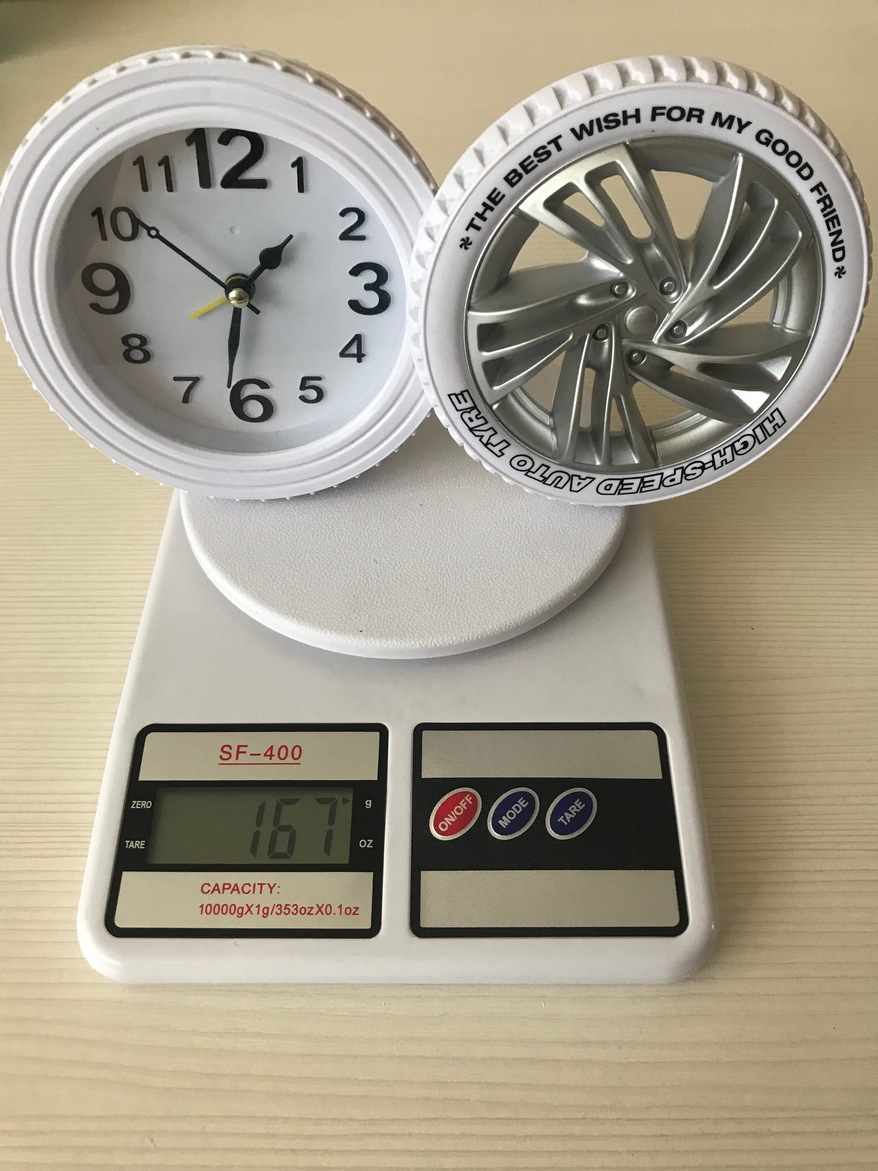 Колко тежи един настолен часовник?