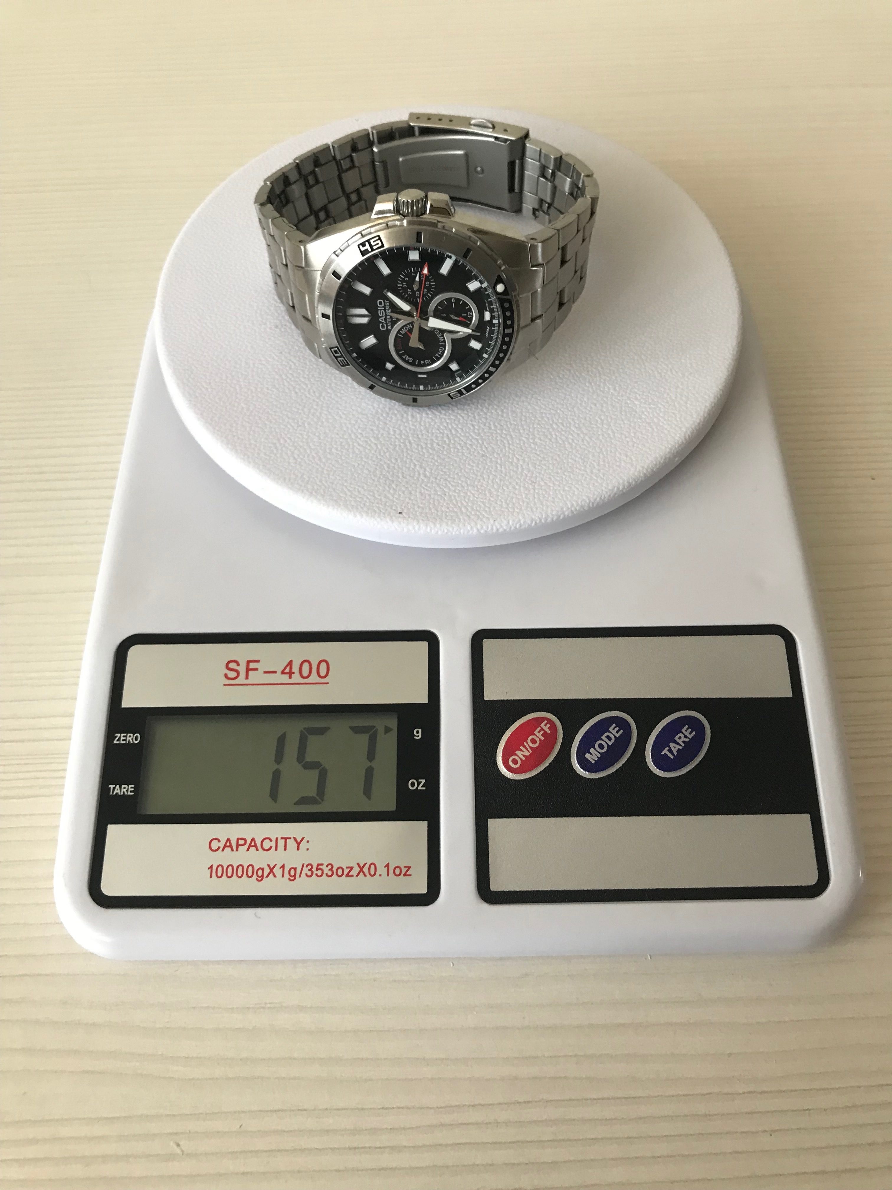 Колко тежат мъжките часовници casio?