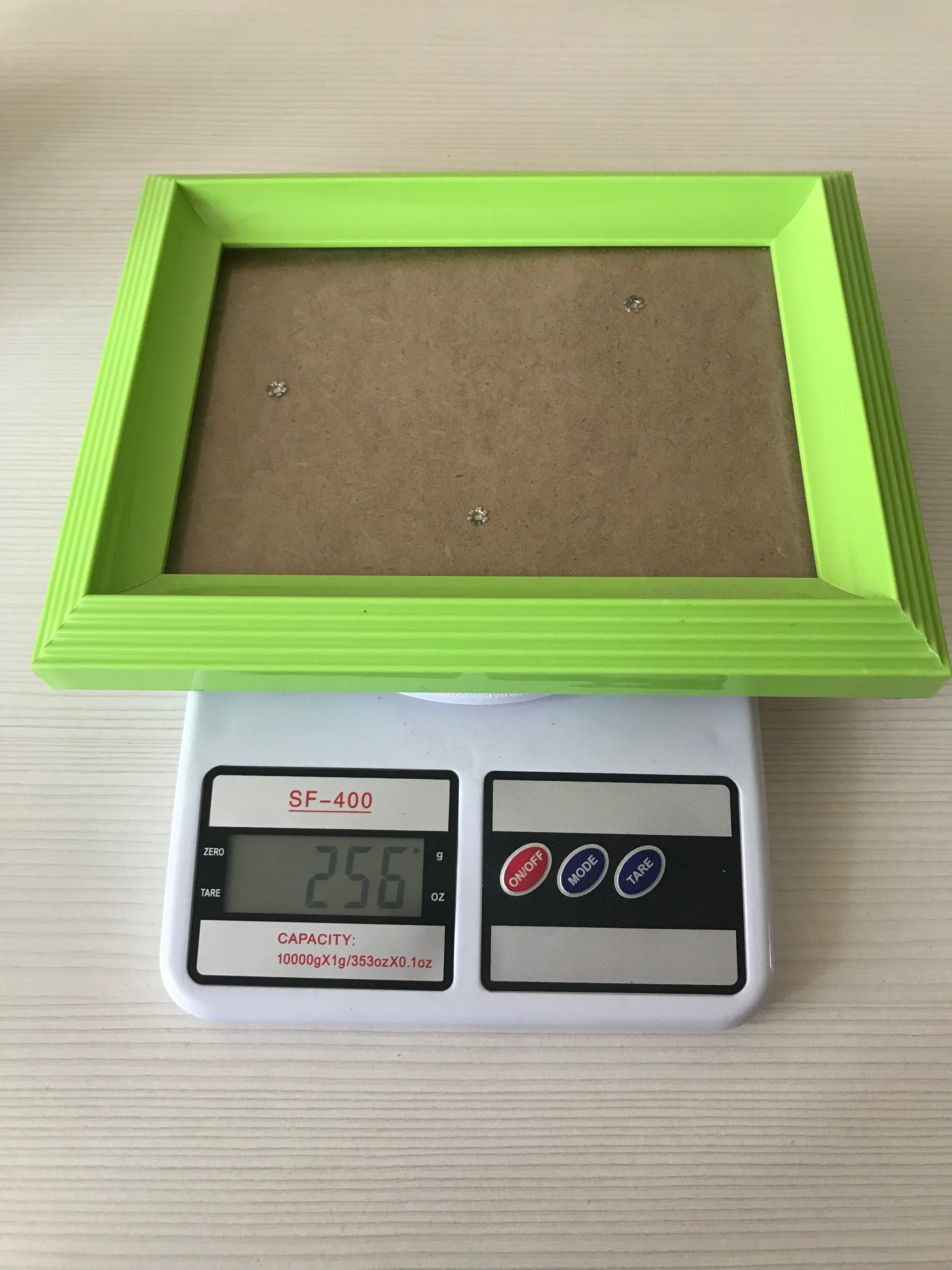 How much does a photo frame weigh?