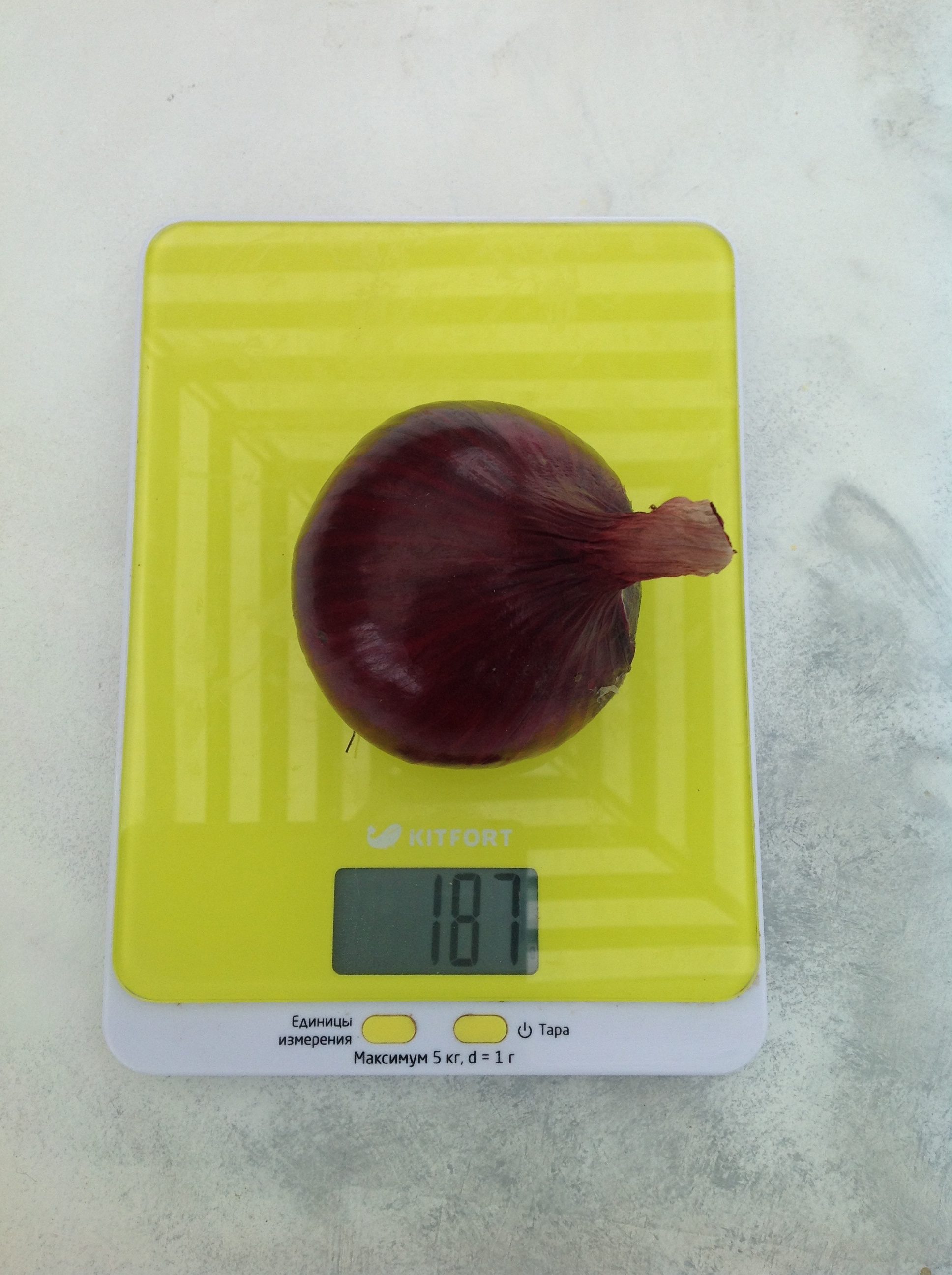 вес луковицы красной средней