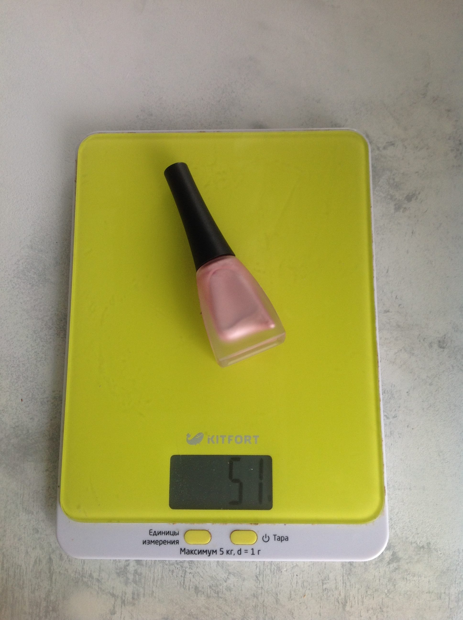 How much does regular nail polish weigh?