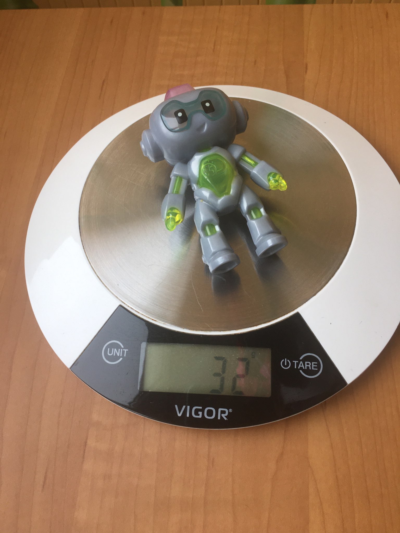 вес робота детского
