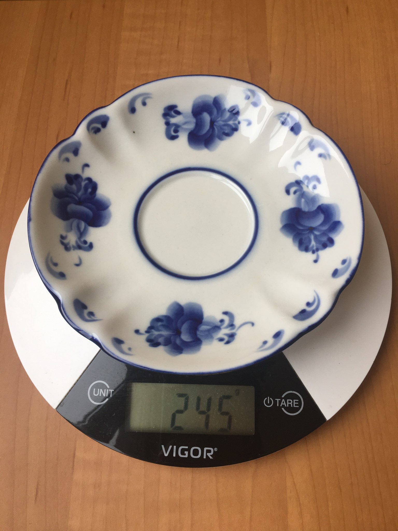 weight of dessert plate - gzhel