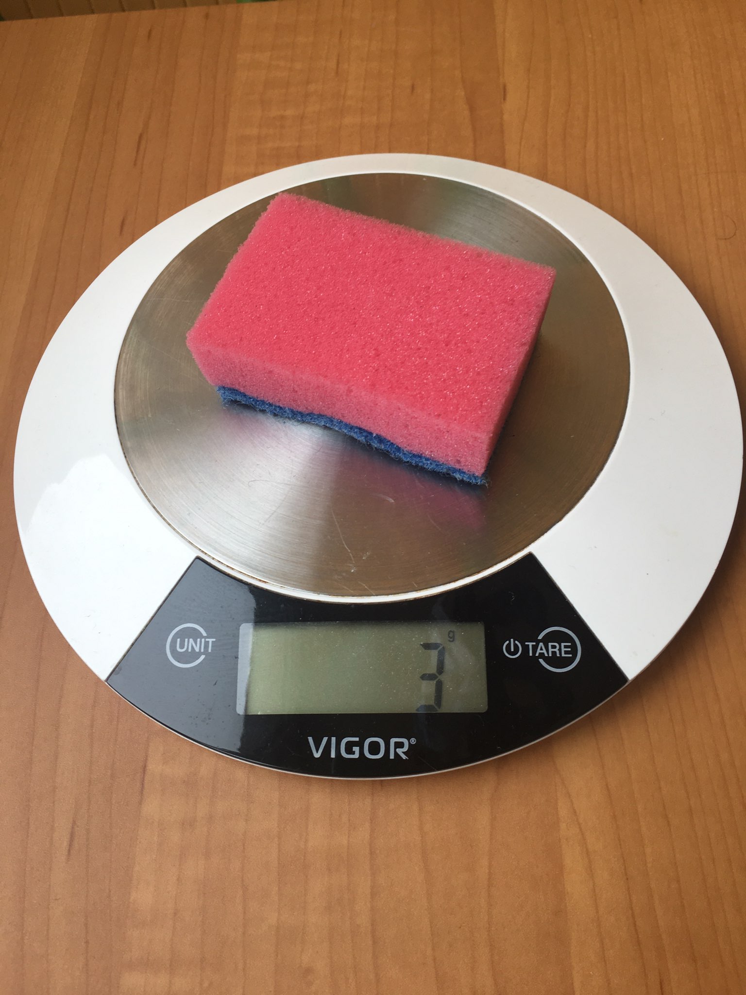 How much does a dish washing sponge weigh?