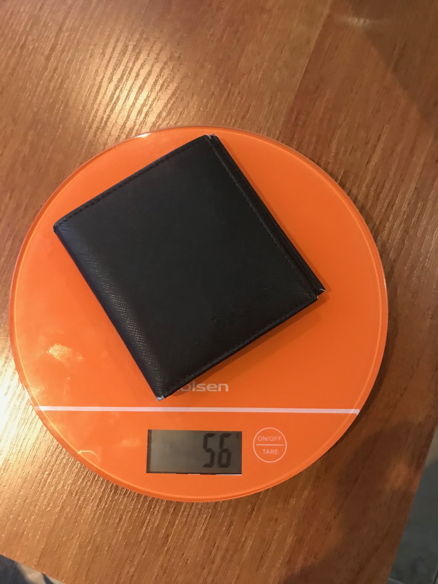 the weight of a man's wallet