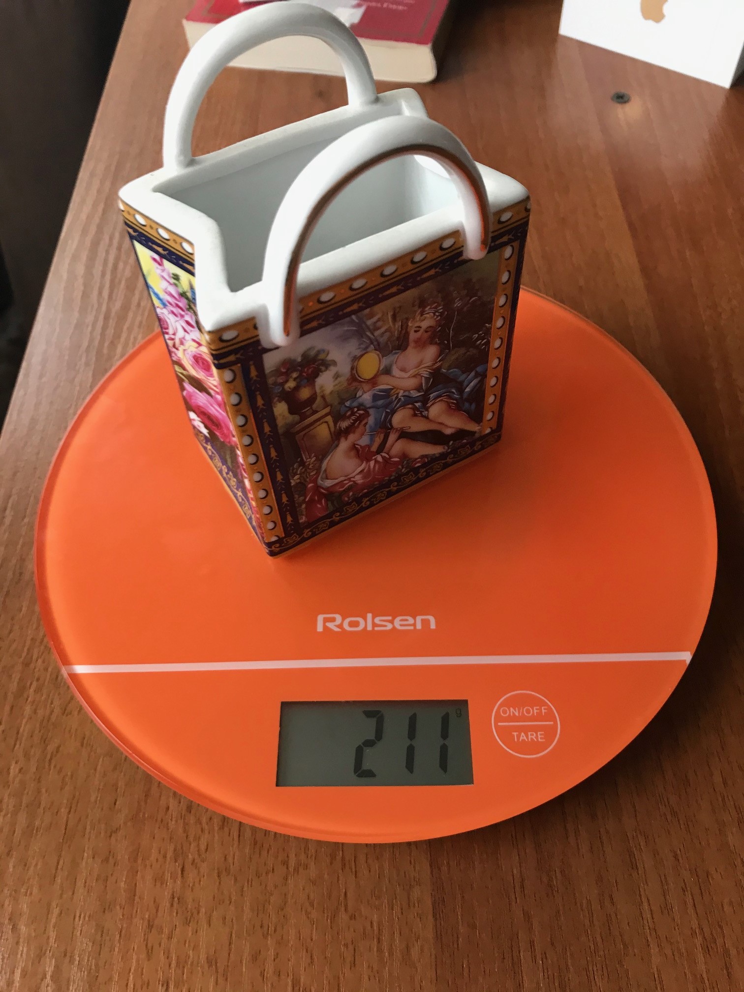 weight of a ceramic napkin holder