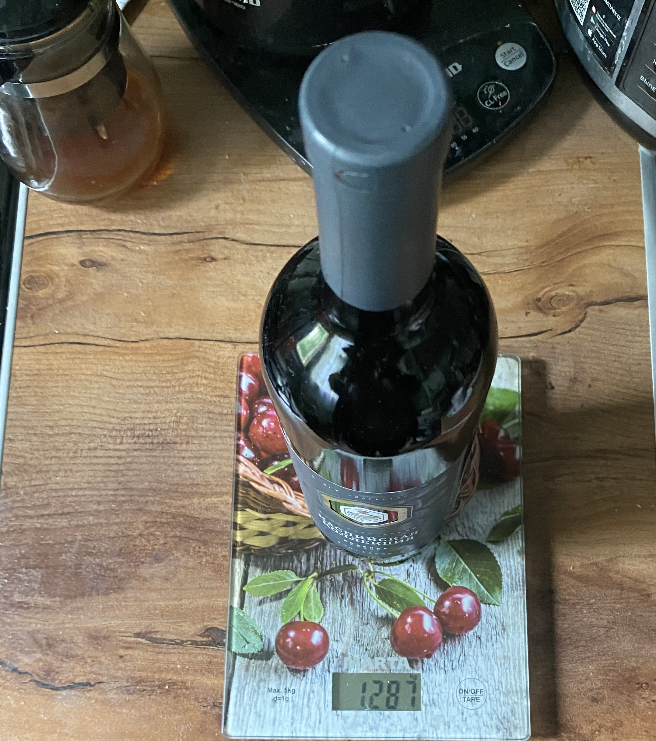 hmotnosť fľaše suchého vína