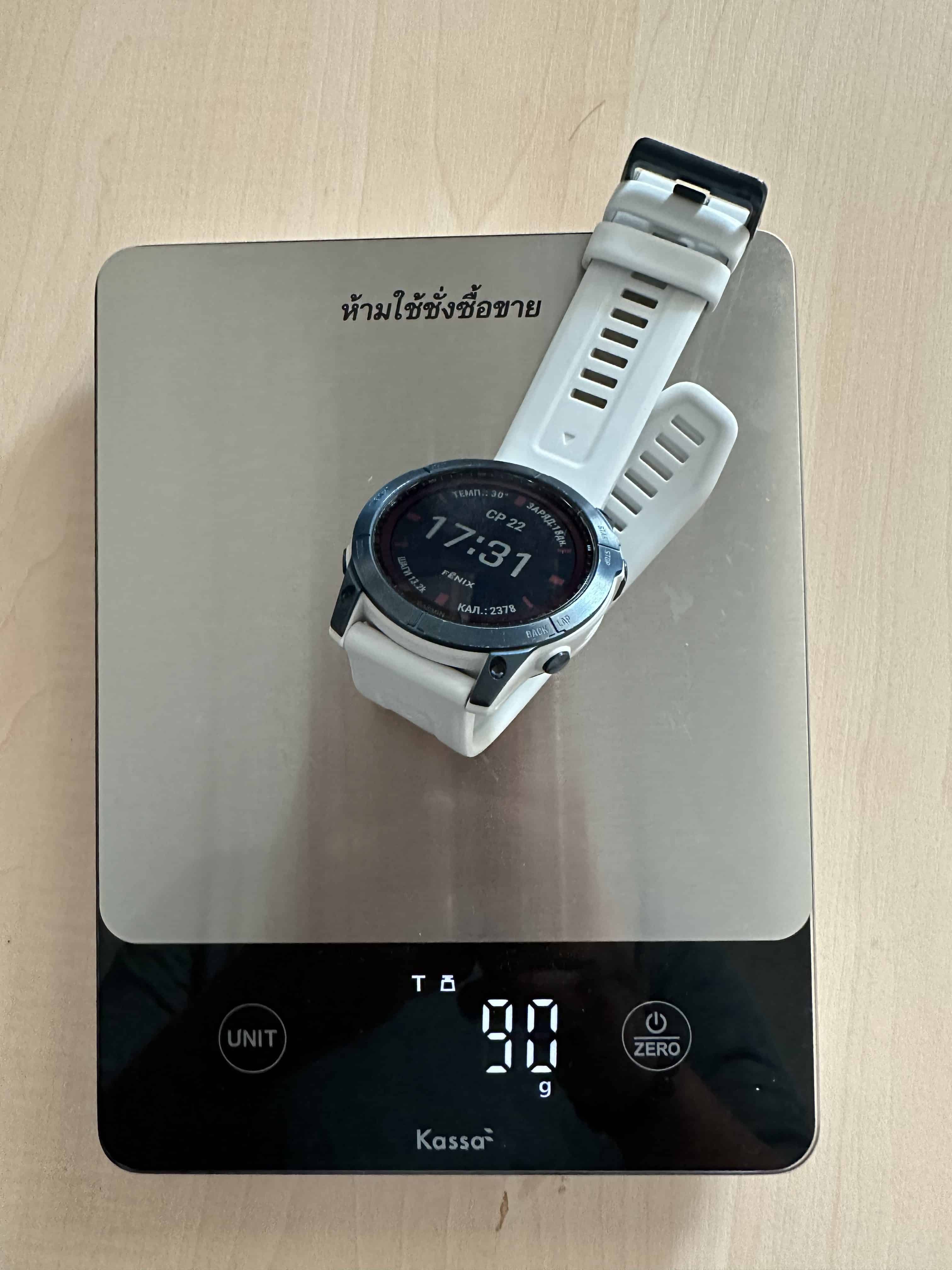 Колко тежи часовникът Garmin Fēnix 7X Sapphire Solar?